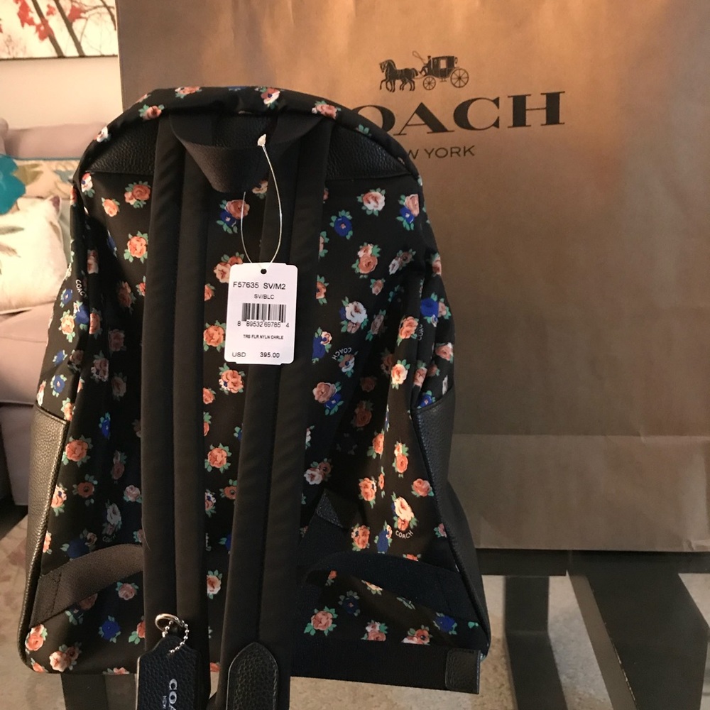 Coach back pack - Picture 2 of 3